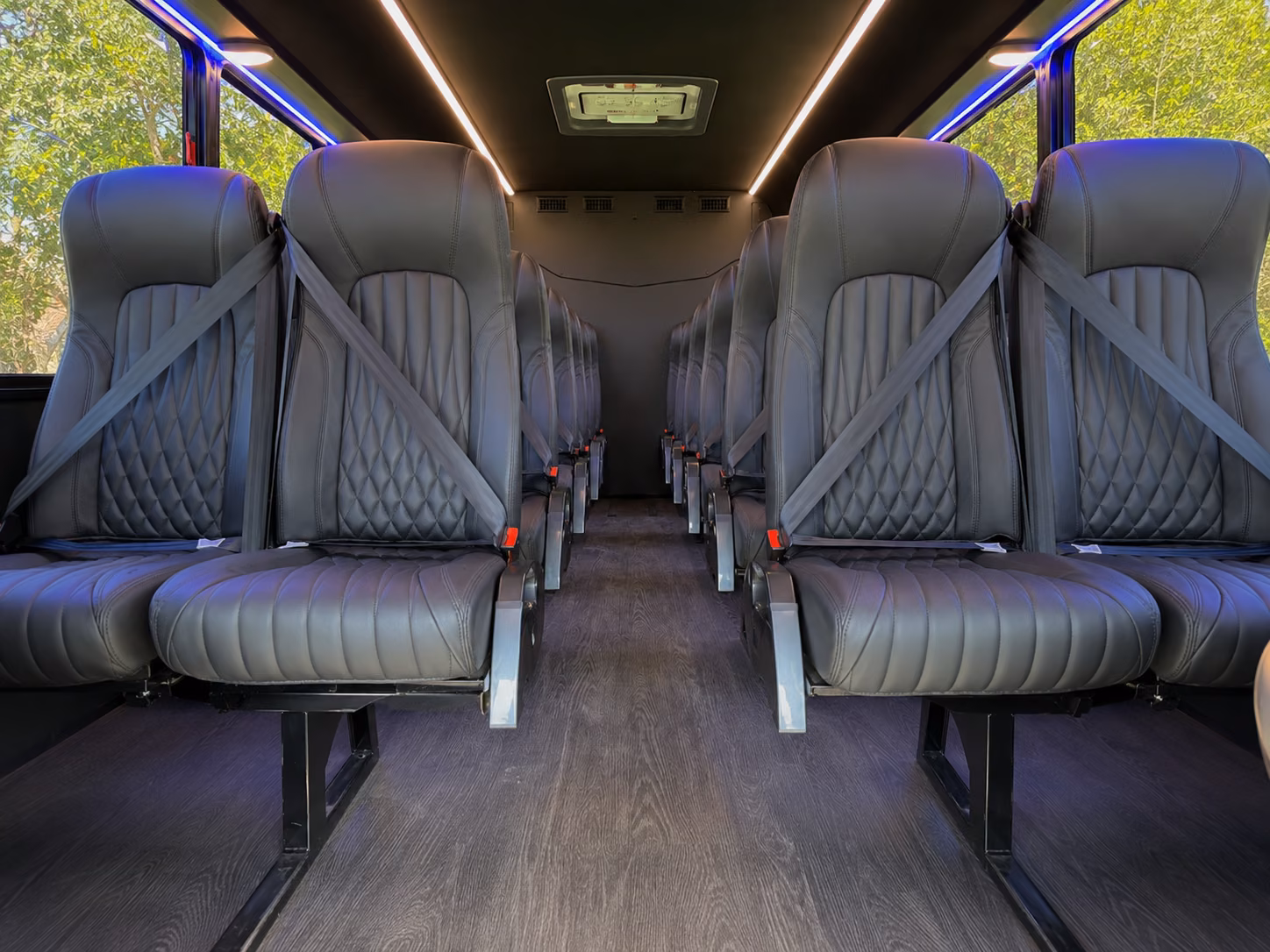 minibus rentals for smaller wine tour groups near west valley city