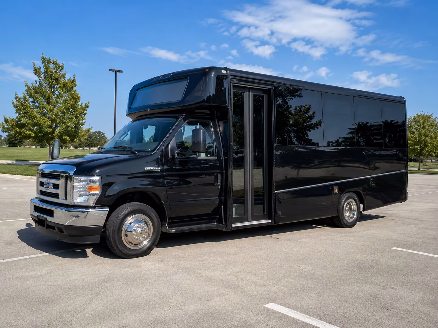 school group buses for outdoor education and state park field trips